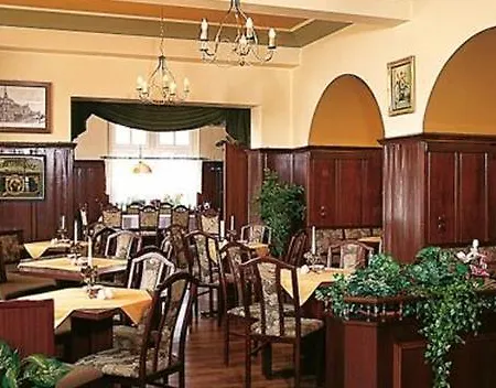 - Restaurant Kurhaus Klotzsche Hotell
